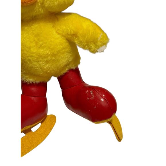 Looney Tunes 1997 Tweety Ice Skating Christmas Hat Stuffed Plush Doll Toy 10” - Picture 2 of 11